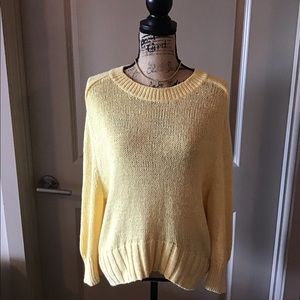 Gap crew neck pullover sweater